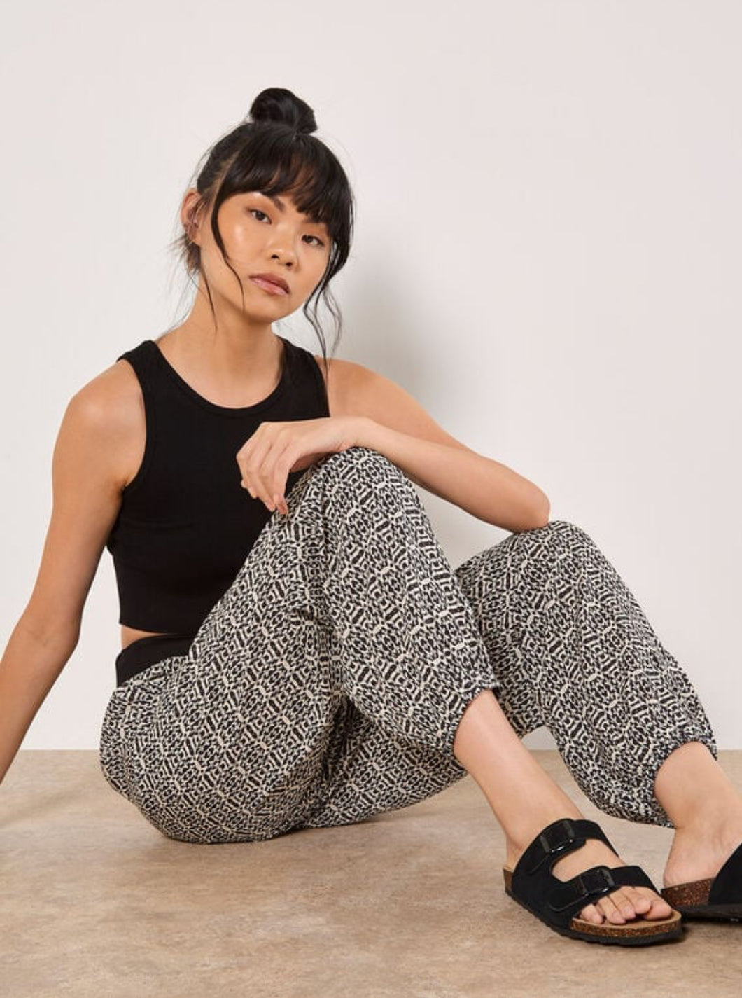 Apricot IkatJogger