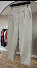 Load image into Gallery viewer, Frill Pocket Chino - Beige
