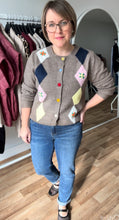 Load image into Gallery viewer, Oh so cute Cardi
