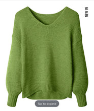Load image into Gallery viewer, Joe Browns oh so Cosy Jumper - Fern Green
