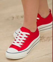 Load image into Gallery viewer, Joe Brown Montpellier Pumps
