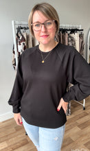 Load image into Gallery viewer, Pusti sweat Top - Black
