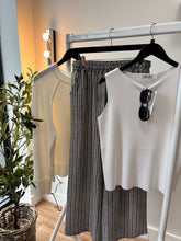 Load image into Gallery viewer, Stripe Casual Trousers
