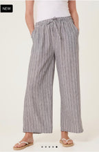 Load image into Gallery viewer, Stripe Casual Trousers
