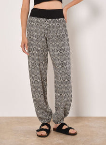 Apricot IkatJogger